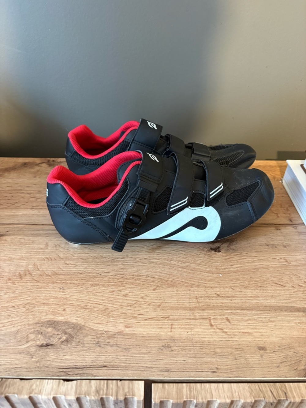 Peloton Black and Red Cycling Shoes with White Accent 45 Mens (11.5)